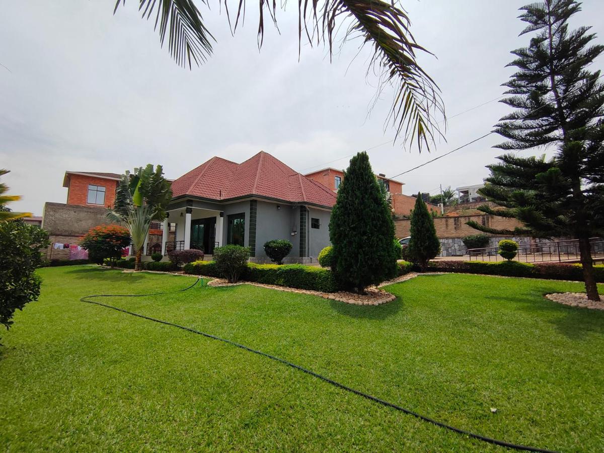 Villa Kikiriki Kigali Exterior photo